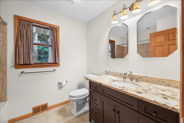 806 LAMBS RD, Mullica Hill, NJ 08062