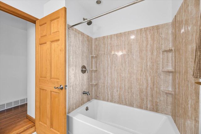 806 LAMBS RD, Mullica Hill, NJ 08062