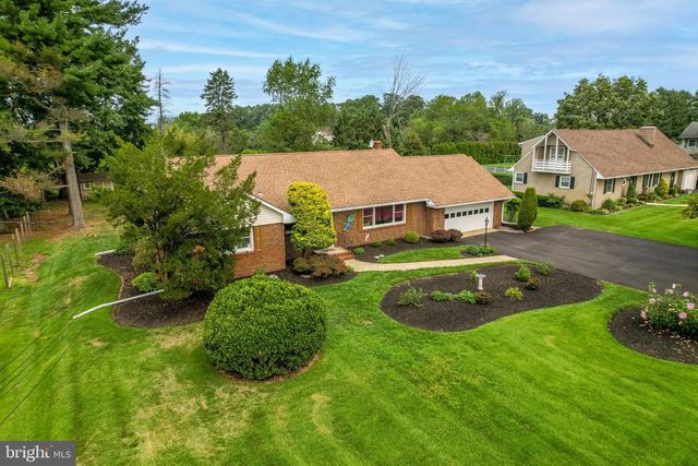 806 LAMBS RD, Mullica Hill, NJ 08062