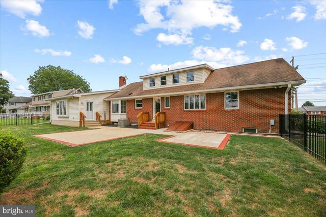 806 LAMBS RD, Mullica Hill, NJ 08062