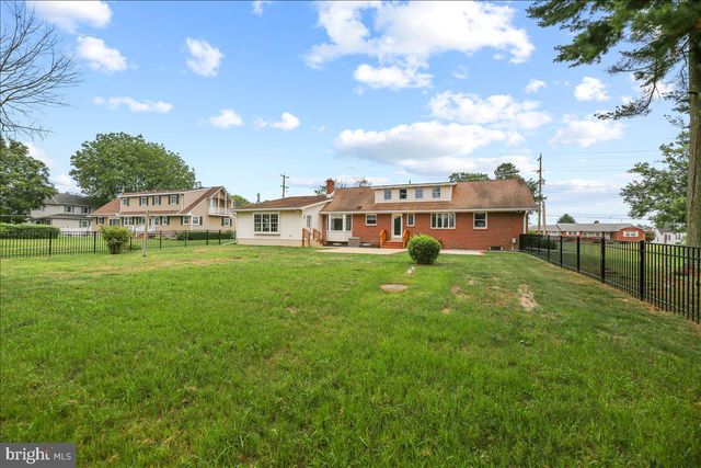 806 LAMBS RD, Mullica Hill, NJ 08062