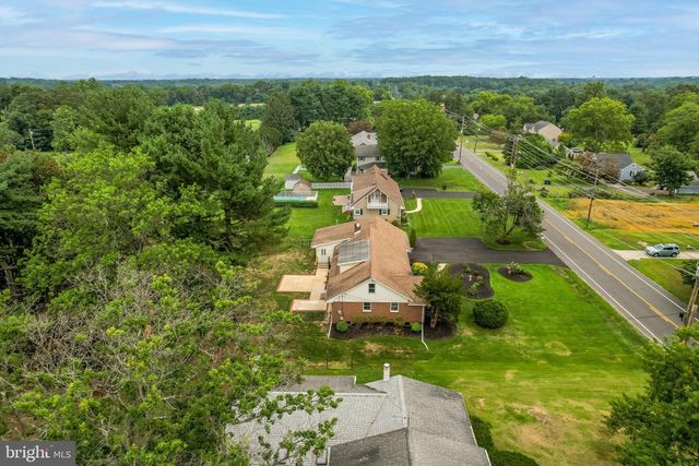 806 LAMBS RD, Mullica Hill, NJ 08062