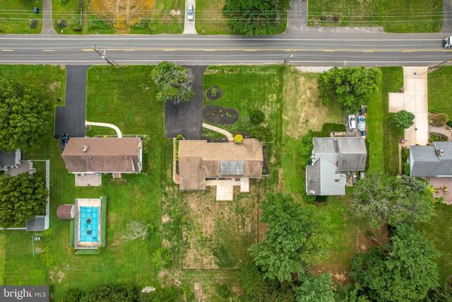 806 LAMBS RD, Mullica Hill, NJ 08062