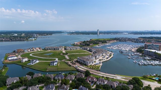 2383 Indigo Harbour Lane, League City, TX 77573