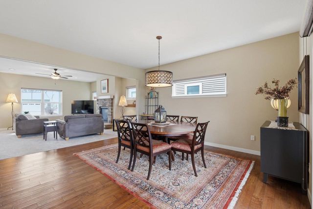 2832 No Oaks Ridge, Fitchburg, WI 53711