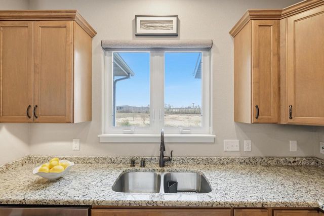 2832 No Oaks Ridge, Fitchburg, WI 53711