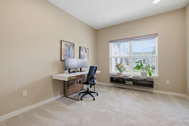 2832 No Oaks Ridge, Fitchburg, WI 53711