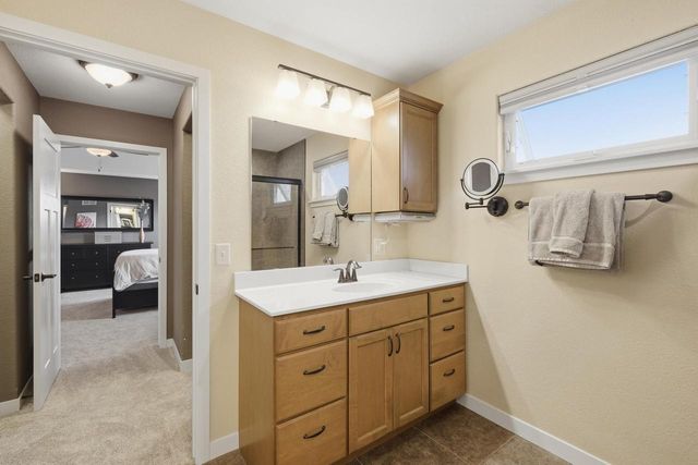 2832 No Oaks Ridge, Fitchburg, WI 53711