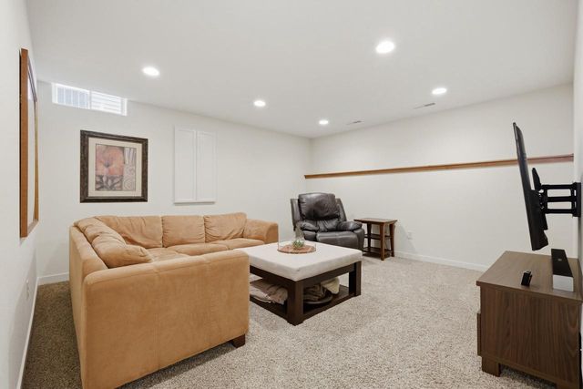2832 No Oaks Ridge, Fitchburg, WI 53711