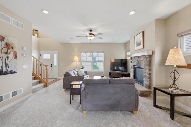 2832 No Oaks Ridge, Fitchburg, WI 53711