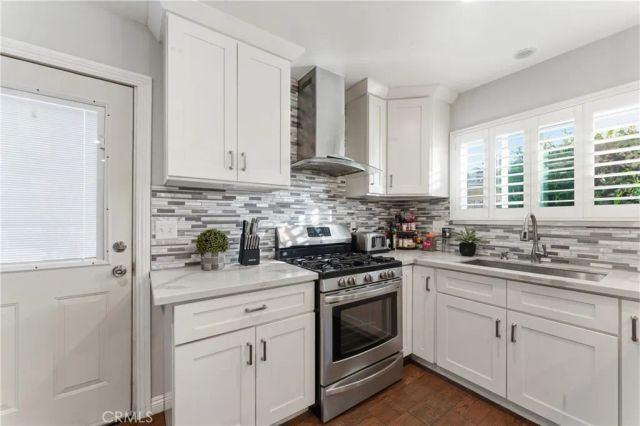 11800 Gager Street, Sylmar, CA 91342
