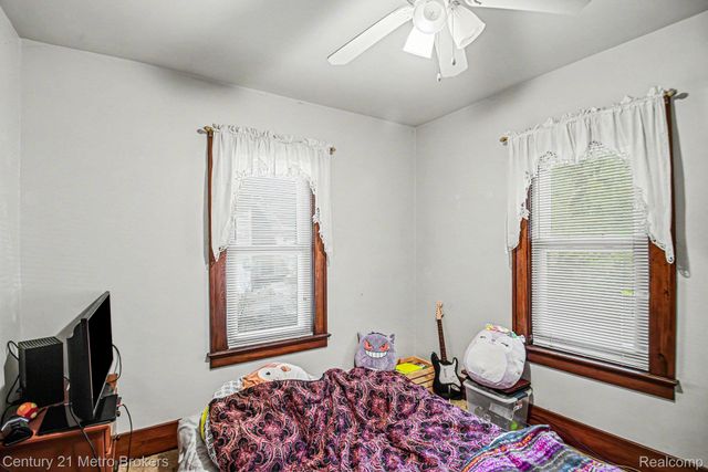 1800 W Genesee Street, Lapeer, MI 48446
