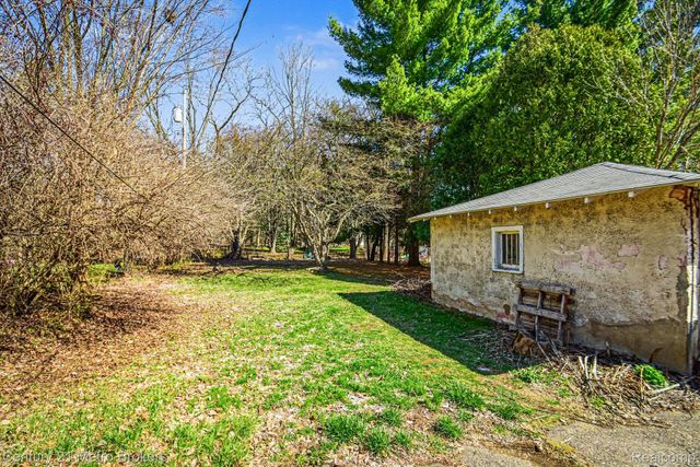 1800 W Genesee Street, Lapeer, MI 48446