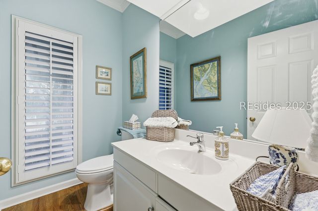 1 Oak Creek Dr, Hilton Head Island, SC 29928