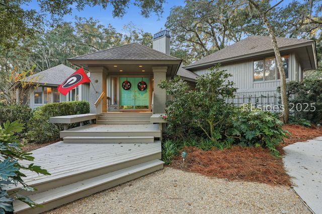 1 Oak Creek Dr, Hilton Head Island, SC 29928