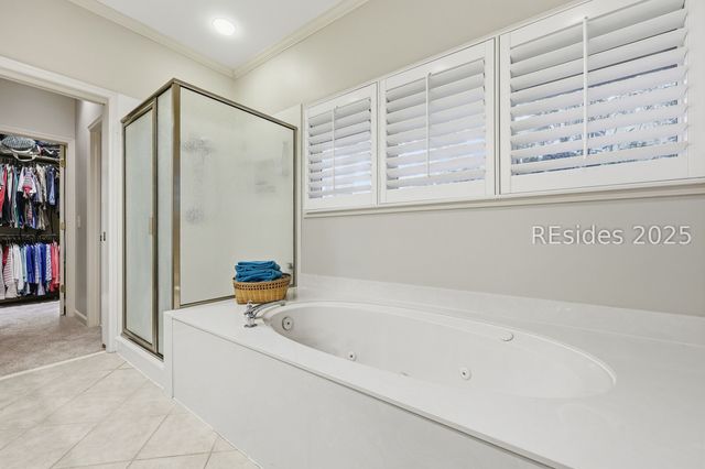 1 Oak Creek Dr, Hilton Head Island, SC 29928