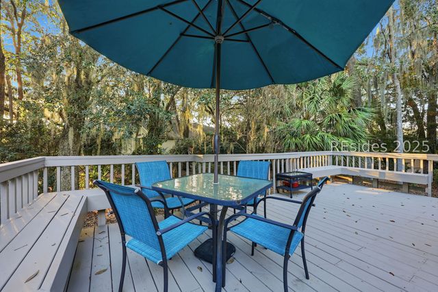 1 Oak Creek Dr, Hilton Head Island, SC 29928
