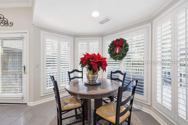 1 Oak Creek Dr, Hilton Head Island, SC 29928