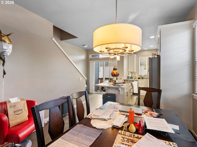 18394 Sw ANNAMAE Ln, Beaverton, OR 97003