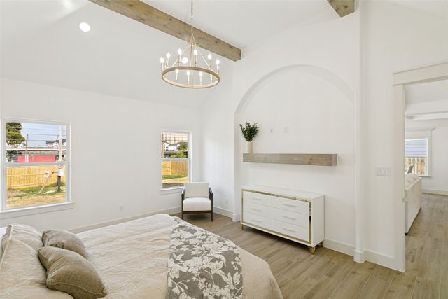 3641 Travis Avenue, Fort Worth, TX 76110