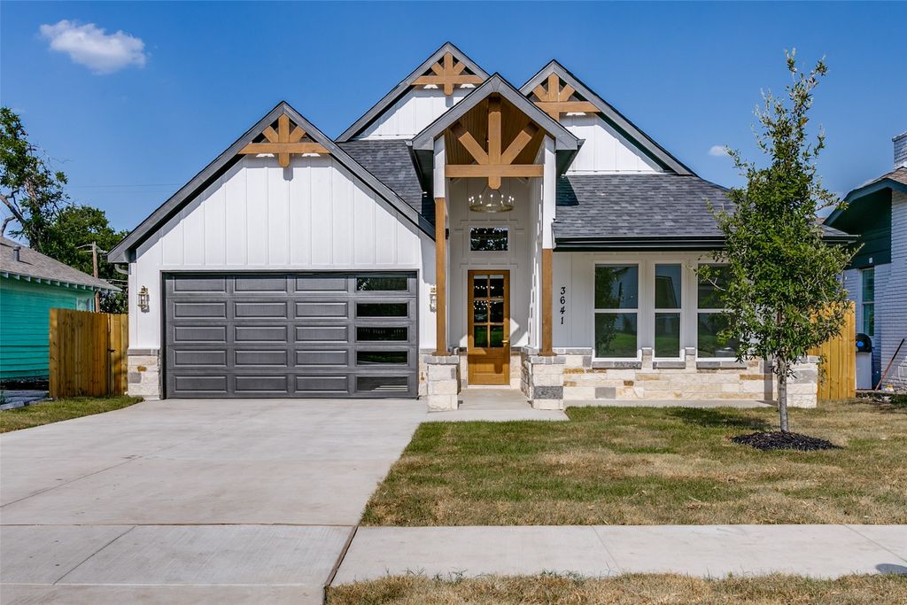 3641 Travis Avenue, Fort Worth, TX 76110