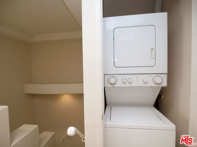 10627 Moorpark Street 4, North Hollywood, CA 91602