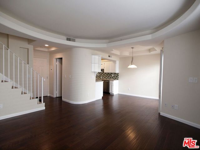 10627 Moorpark Street 4, North Hollywood, CA 91602