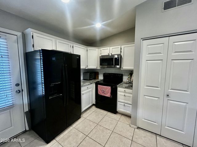 4332 W Morrow Drive, Glendale, AZ 85308