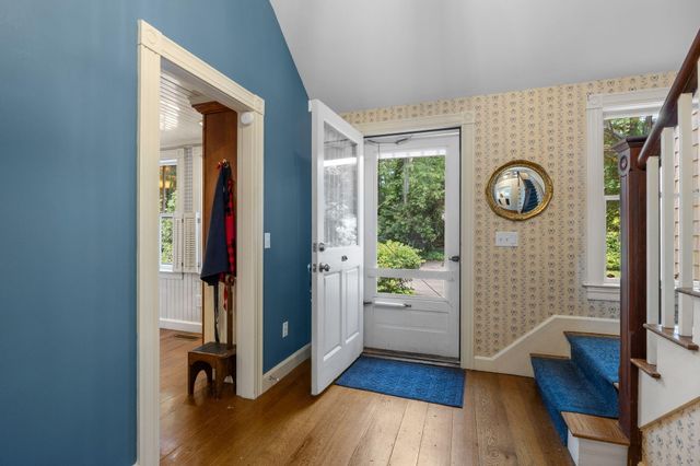 18 Old County Road, Sandwich, MA 02563