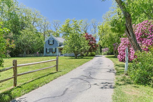 18 Old County Road, Sandwich, MA 02563