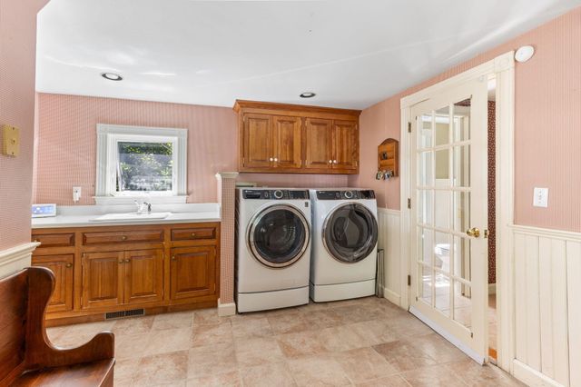 18 Old County Road, Sandwich, MA 02563