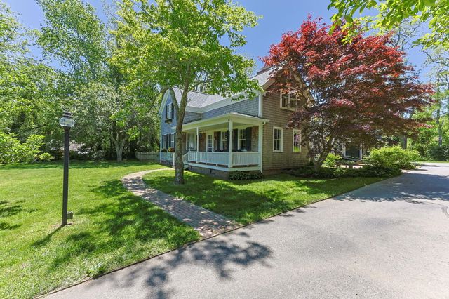 18 Old County Road, Sandwich, MA 02563