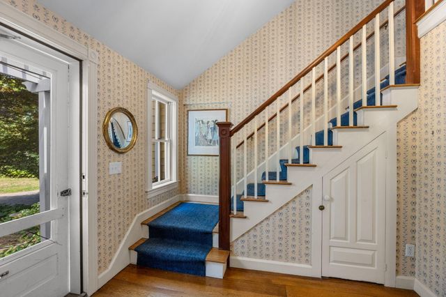 18 Old County Road, Sandwich, MA 02563