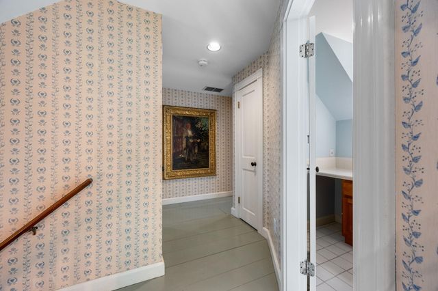 18 Old County Road, Sandwich, MA 02563