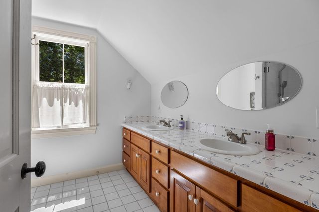 18 Old County Road, Sandwich, MA 02563