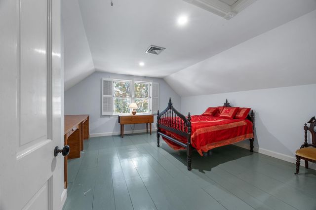 18 Old County Road, Sandwich, MA 02563