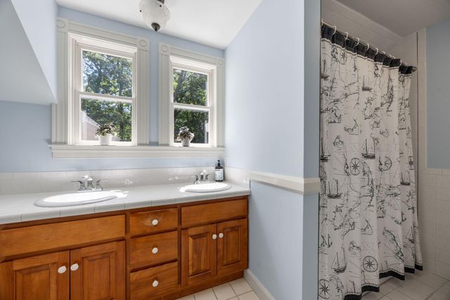 18 Old County Road, Sandwich, MA 02563