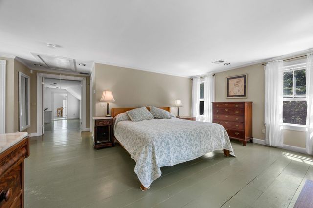 18 Old County Road, Sandwich, MA 02563
