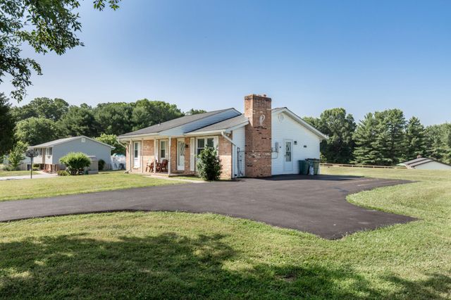 2717 LAWNDALE RD, Finksburg, MD 21048