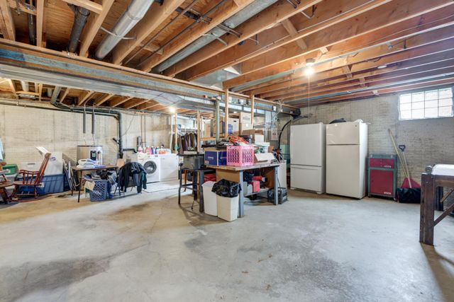 2717 LAWNDALE RD, Finksburg, MD 21048