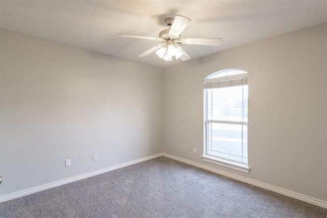 11539 NW 5th Street, Yukon, OK 73099