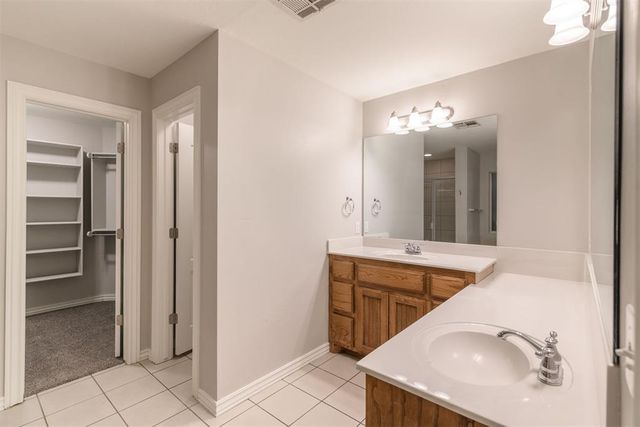 11539 NW 5th Street, Yukon, OK 73099