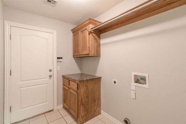 11539 NW 5th Street, Yukon, OK 73099