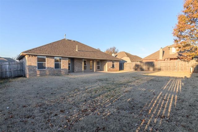 11539 NW 5th Street, Yukon, OK 73099
