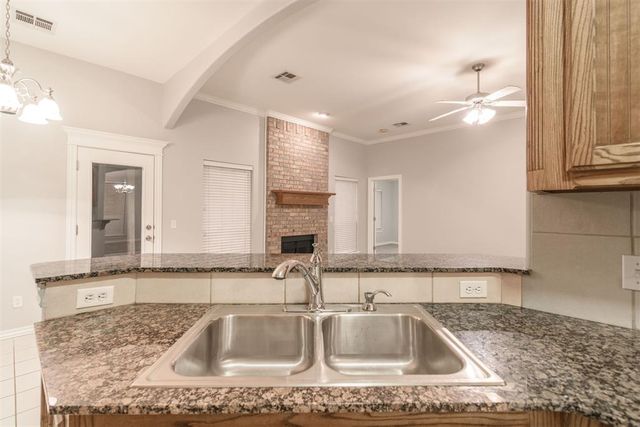 11539 NW 5th Street, Yukon, OK 73099