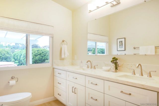 2010 W San Marcos 54, San Marcos, CA 92078