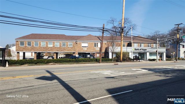 474 Sylvan Avenue, Englewood Cliffs, NJ 07632