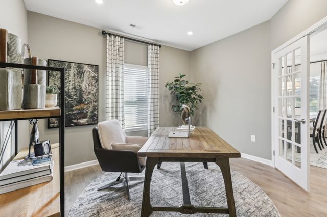 573 Nightengale Ridge Dr, Columbia, TN 38401