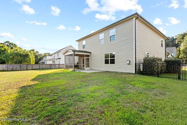 408 Canvasback Lane, Sneads Ferry, NC 28460