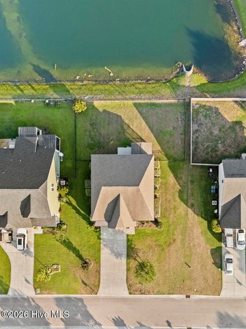 408 Canvasback Lane, Sneads Ferry, NC 28460